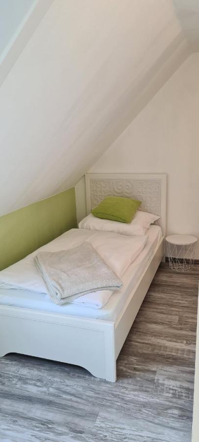 Ferienwohnung Nr 12 Inkl Bettwaesche Handtuecher Endreinigung Goslar Bagian luar foto